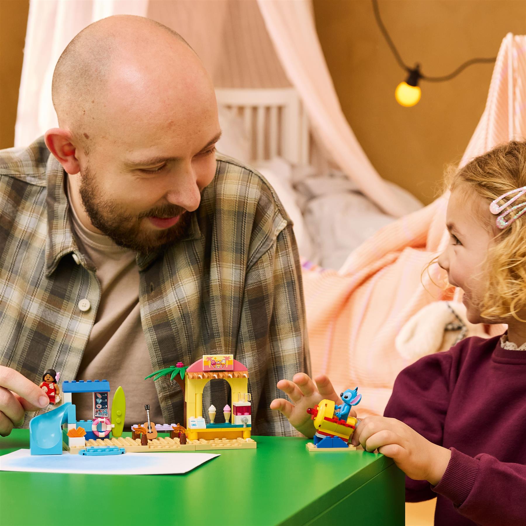 LEGO Disney Beach Fun with Lilo & Stitch 43280