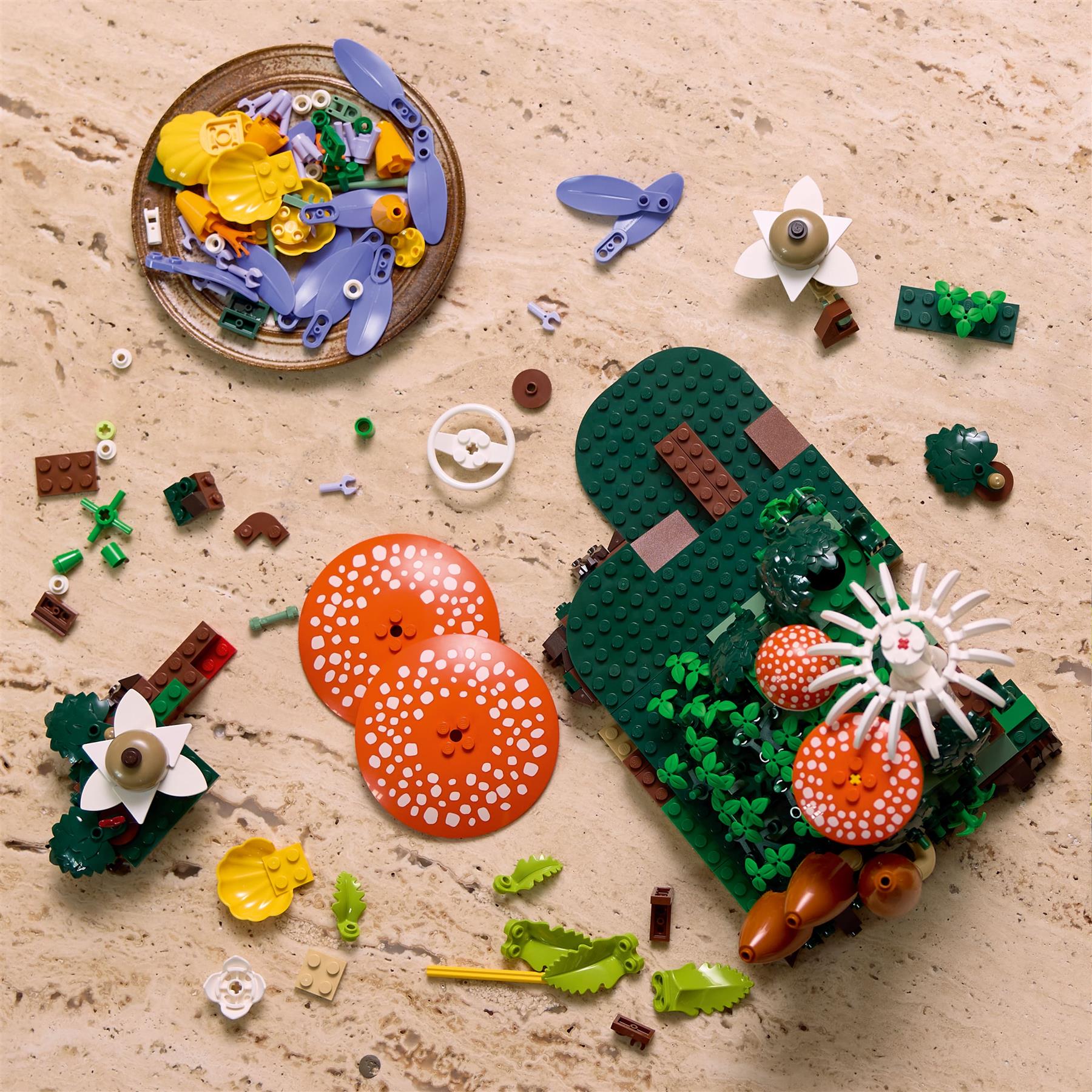 LEGO Botanical Woodland Mushrooms 11505