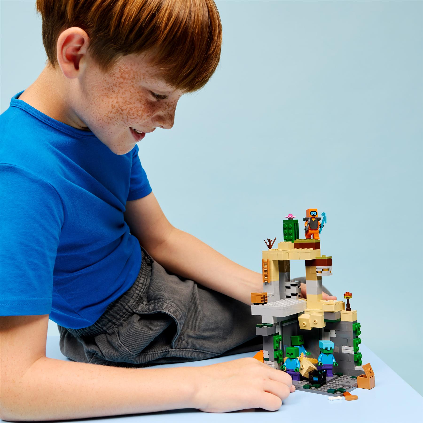 LEGO Minecraft Zombie Dungeon 21587