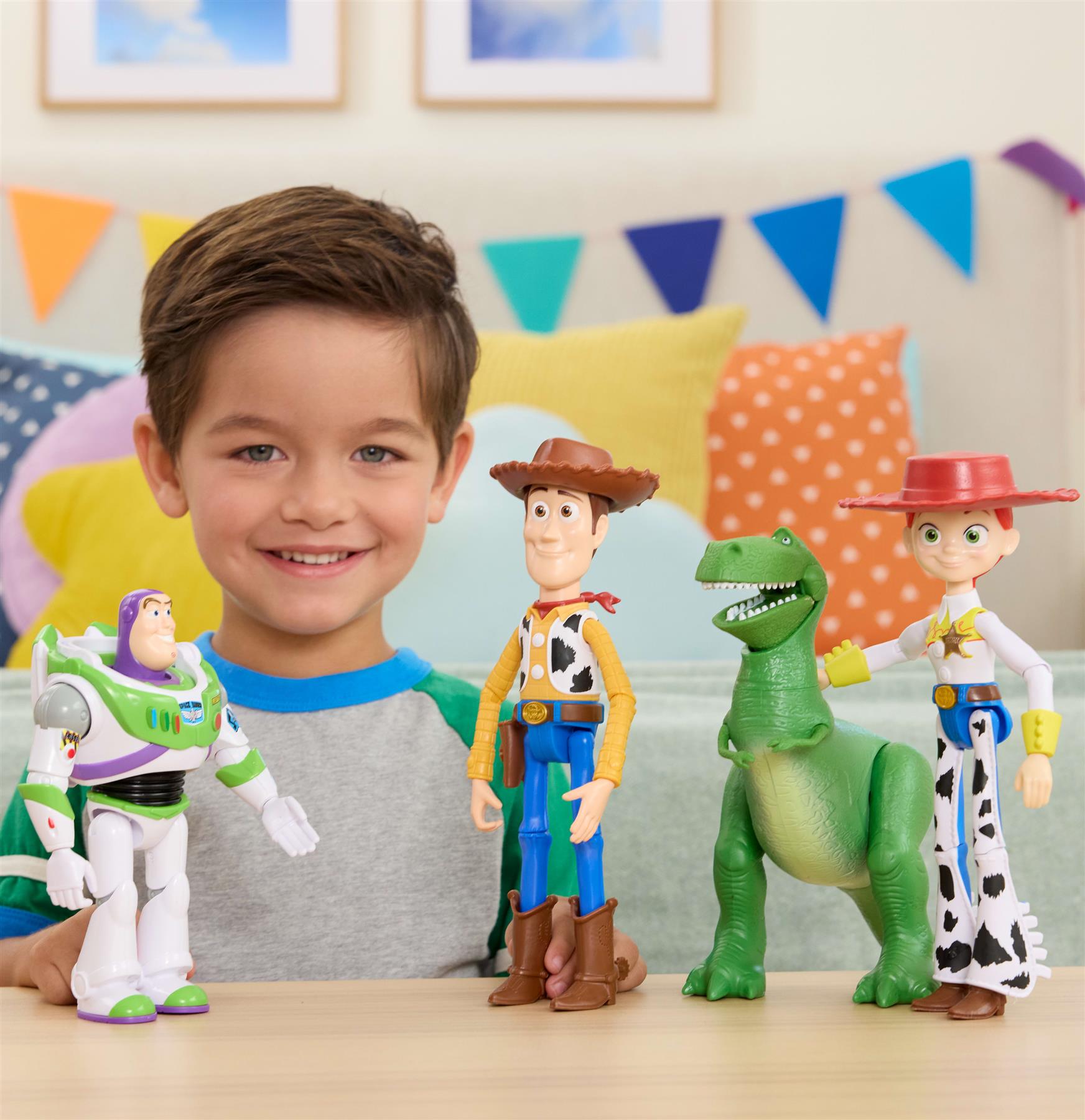 Disney Pixar Toy Story 5 7 Inch Figure - Buzz Lightyear