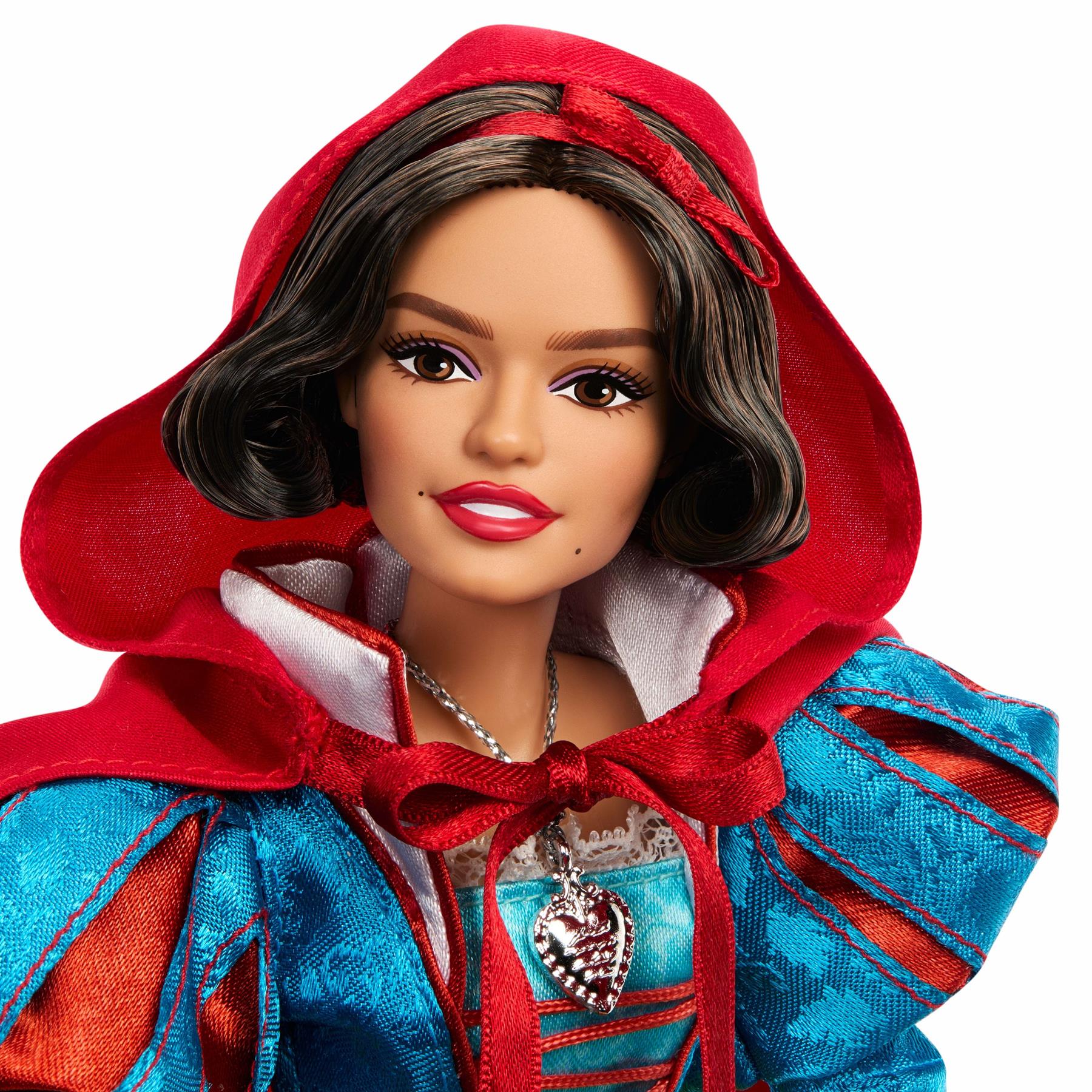 Disney Princess Fashion Doll - Snow White