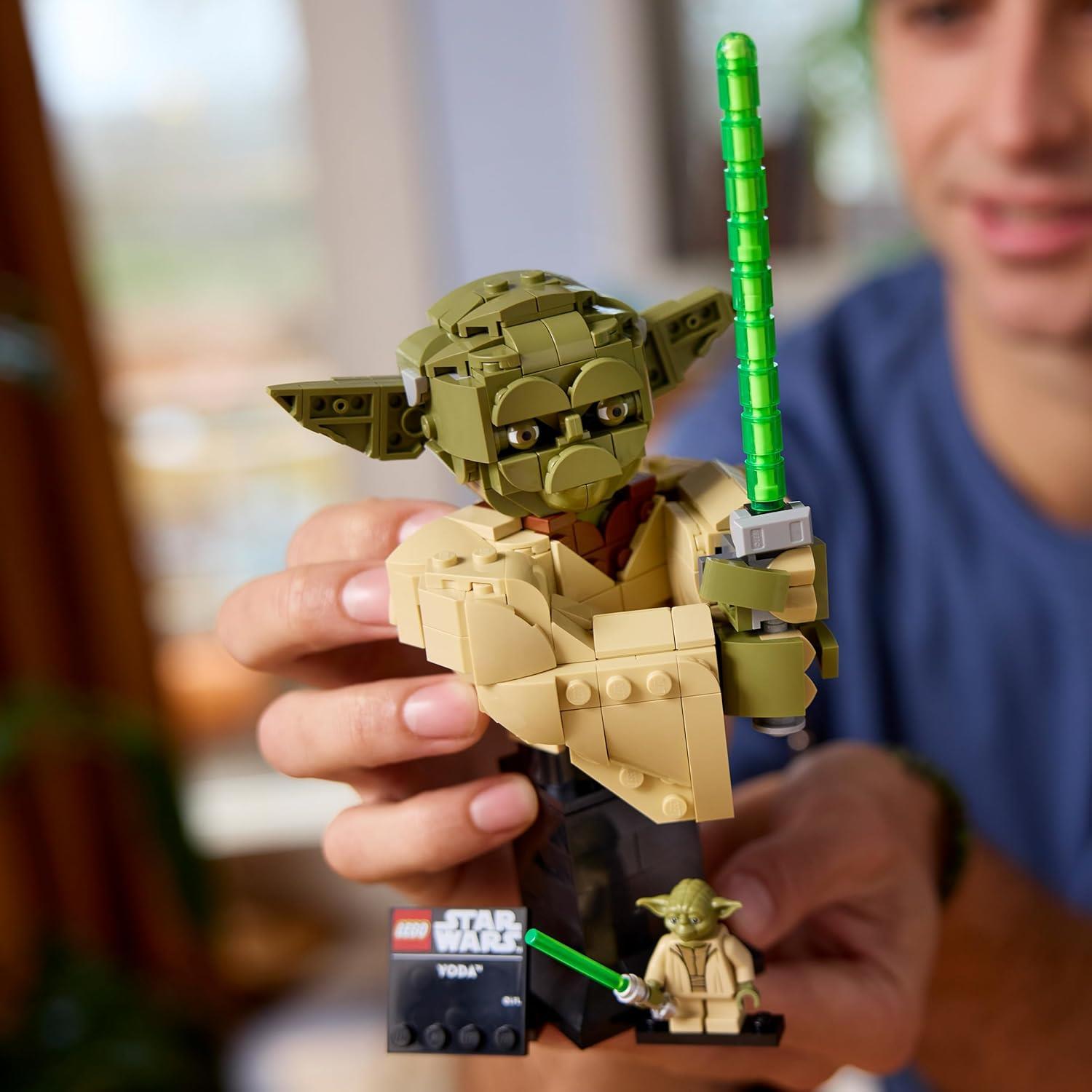 LEGO Star Wars Yoda Bust 75438