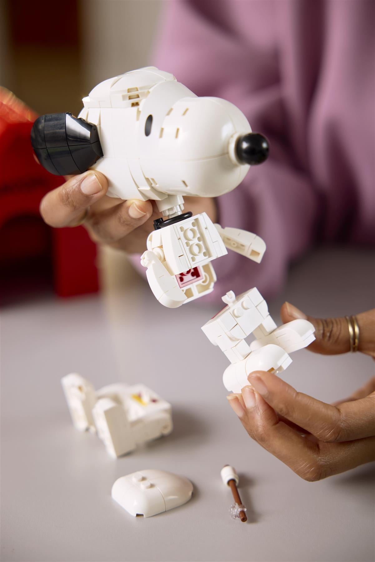 LEGO Ideas Peanuts: Snoopy's Doghouse 21368