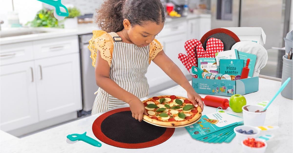 Tovla Jr. Montessori Pizza-Making Kit