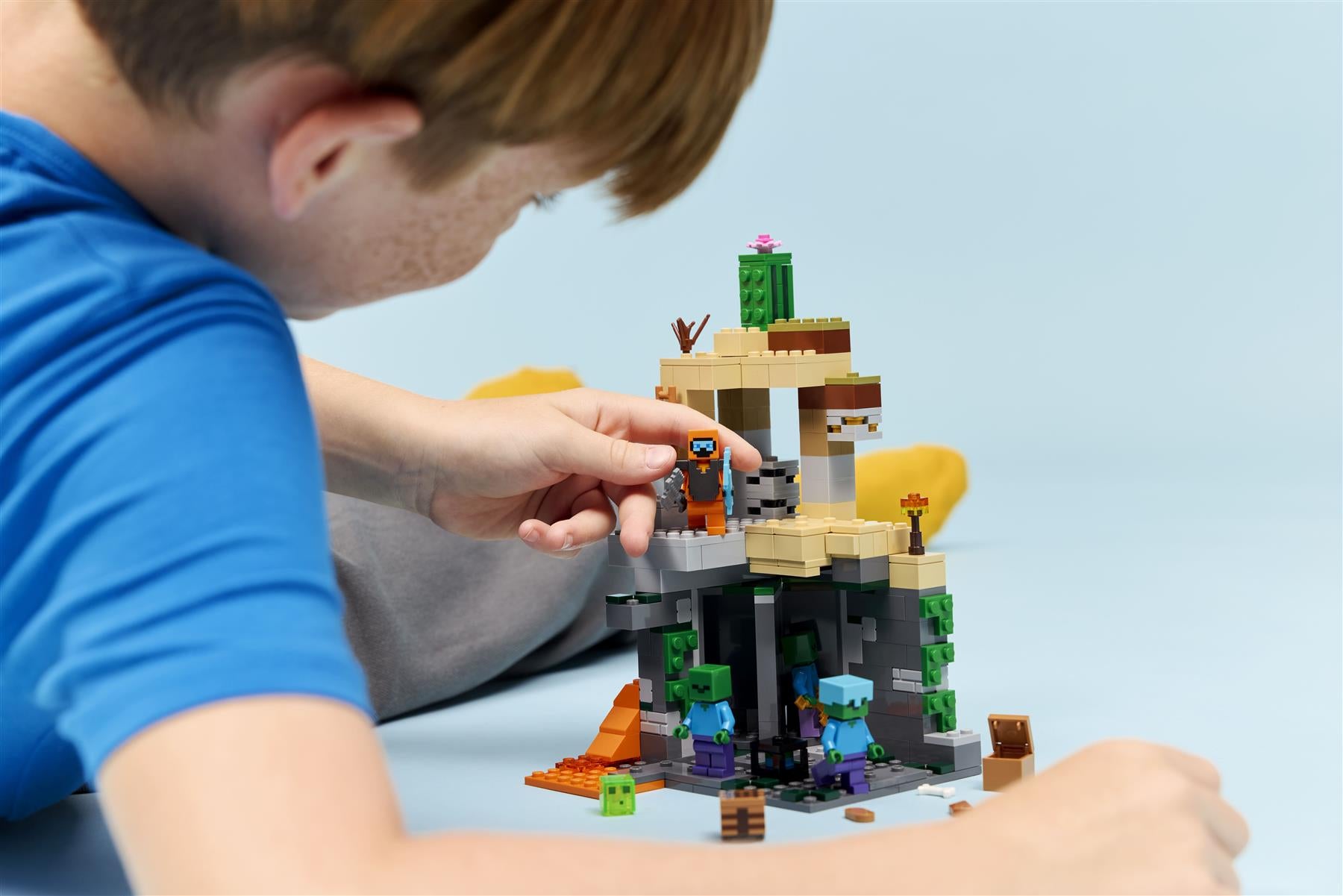 LEGO Minecraft Zombie Dungeon 21587