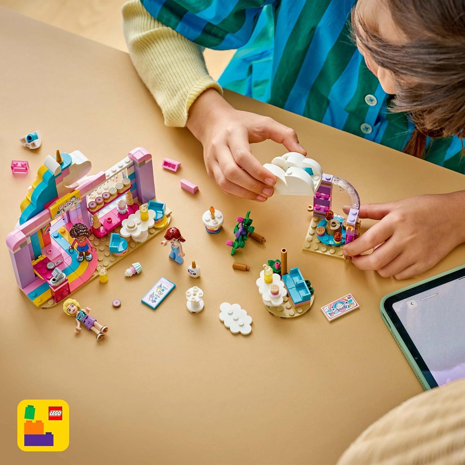 LEGO Friends Unicorn Dream Café 42684