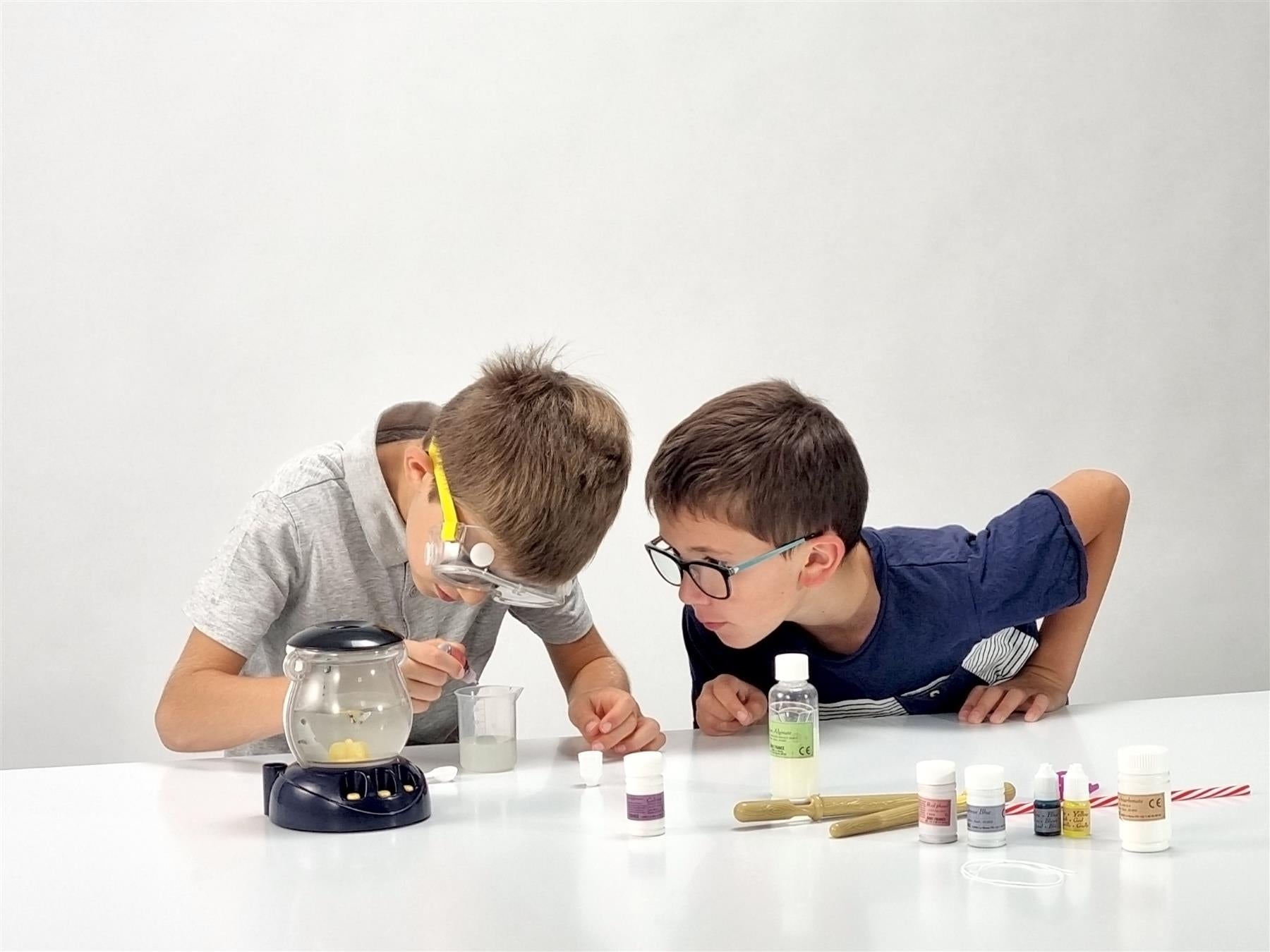 Buki France Wizard Chemistry - 30 Experiments