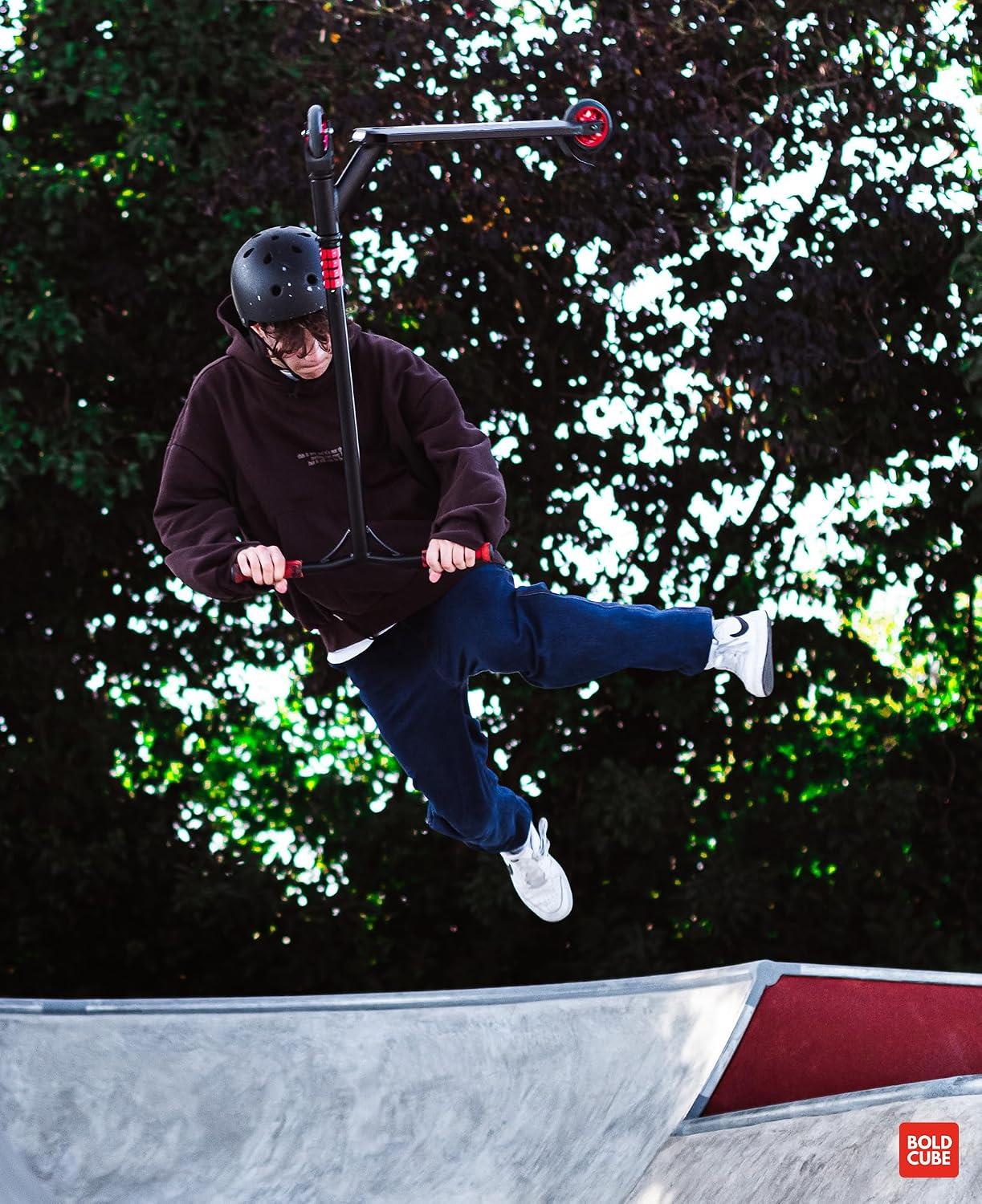 Boldcube Deluxe Stunt Scooter - Black Fire