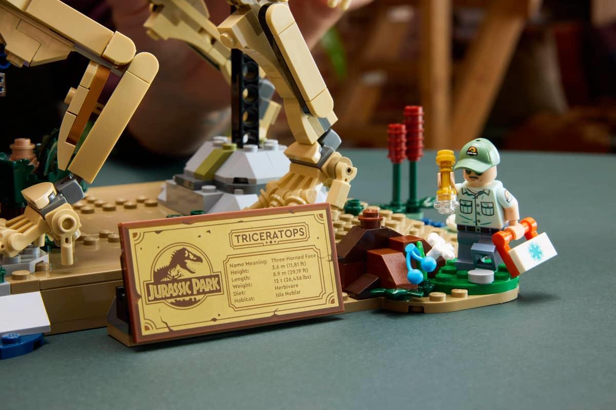 LEGO Jurassic World Dinosaur Fossils: Triceratops 77985