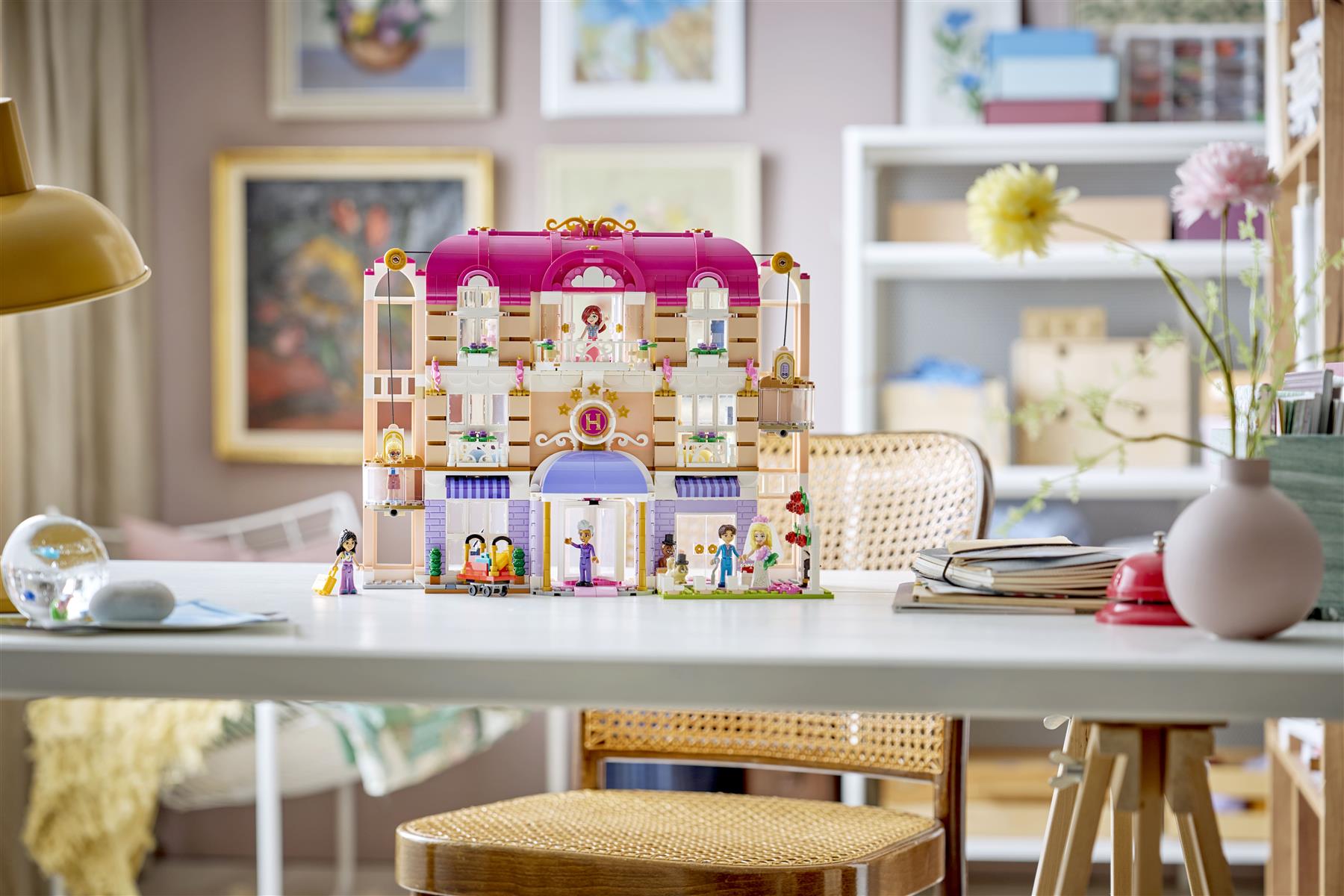 LEGO Friends Heartlake City Grand Hotel 42704