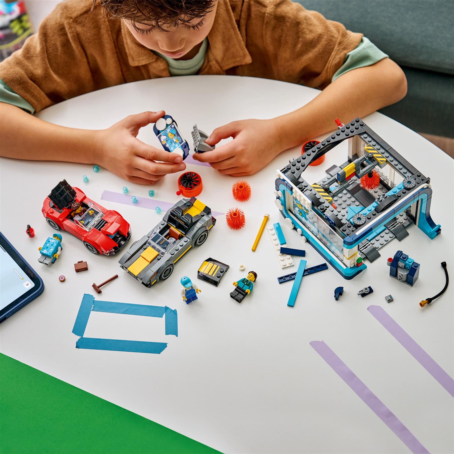 LEGO City Drive-Through Car Wash 60497